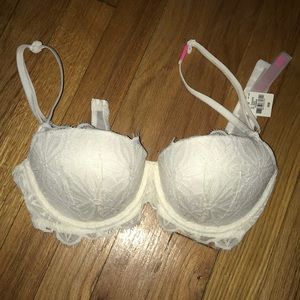 NWT Victoria’s secret bra